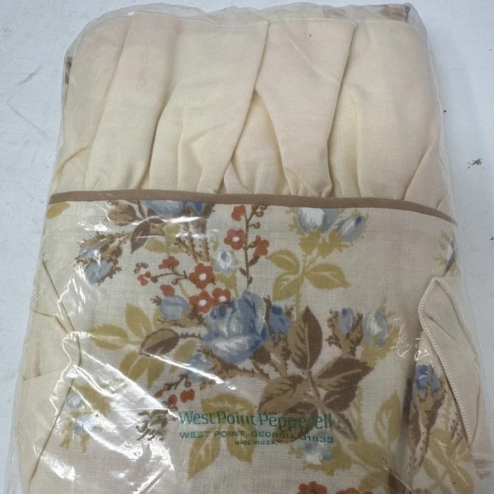 Vintage Lady Pepperell Standard Pillowcases (2) Flowers Floral 20